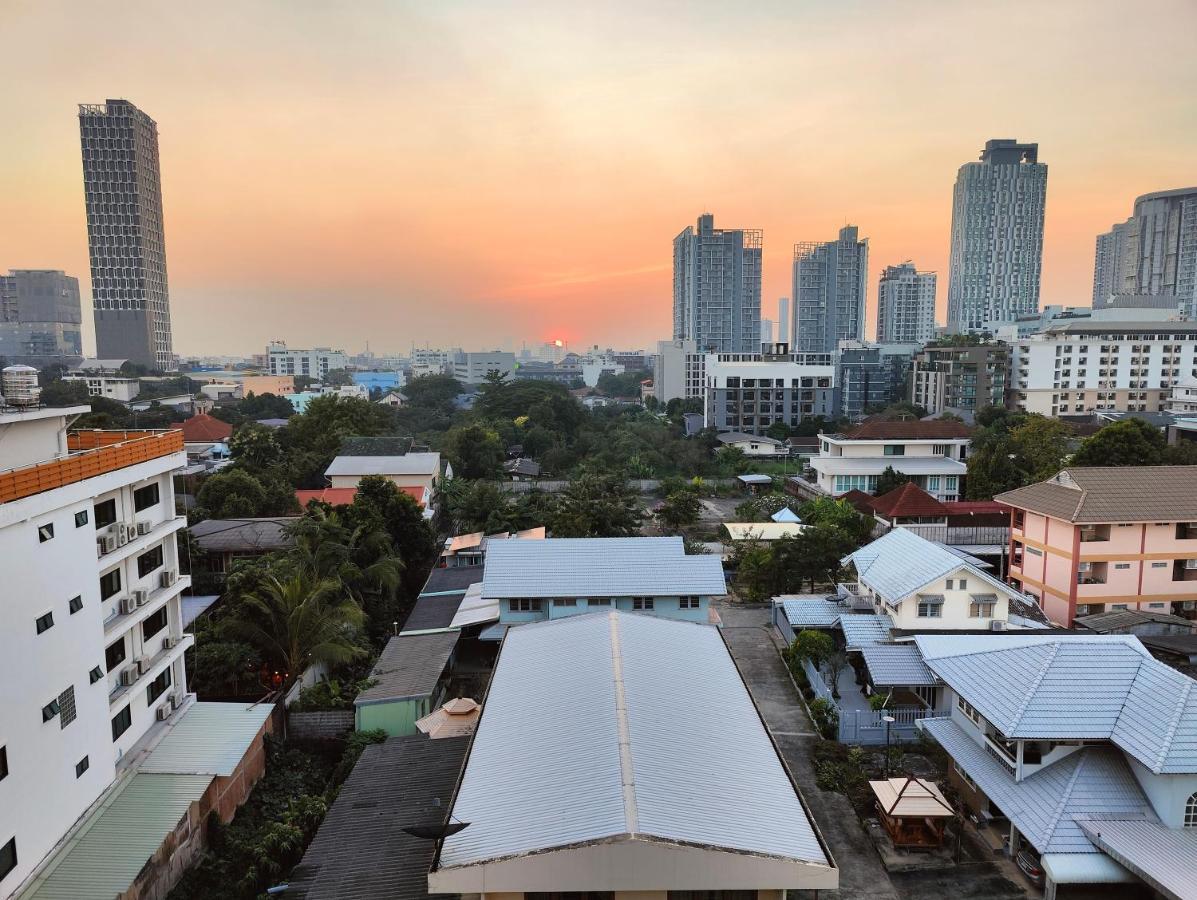 Sundowner Sukhumvit Banguecoque Exterior foto